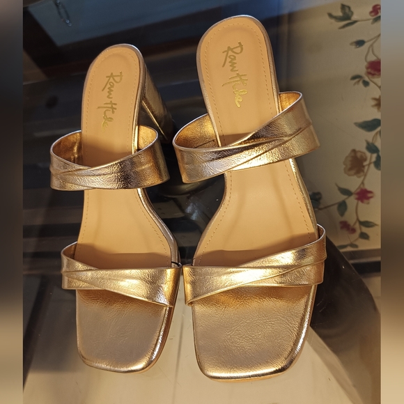 Rawhide Golden Block heel Sandal - Picture 3 of 14